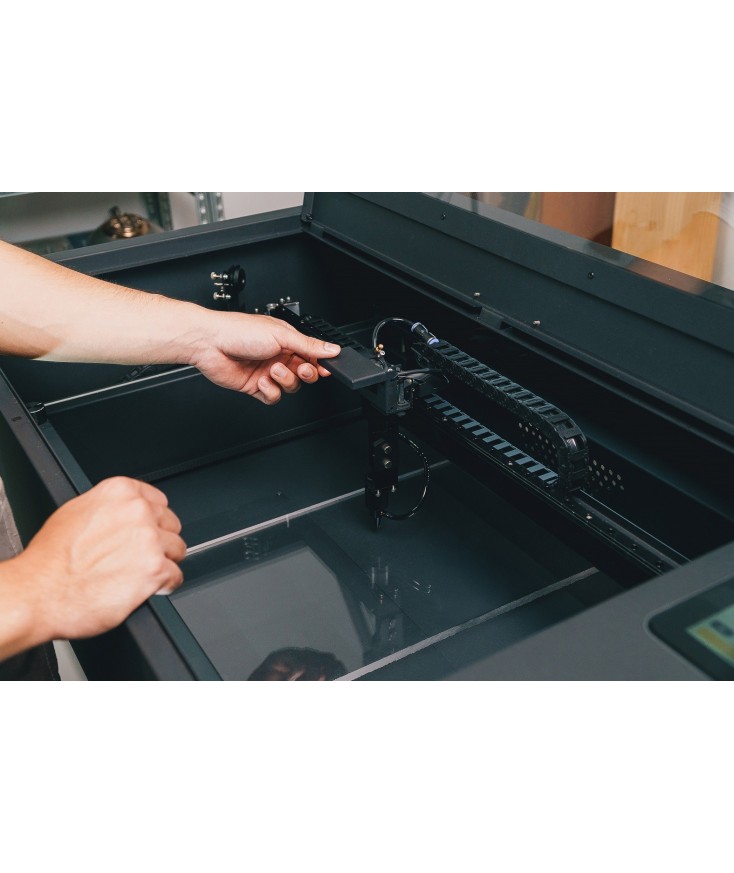 Láser corte y grabado CO2 55W Beambox II Flux