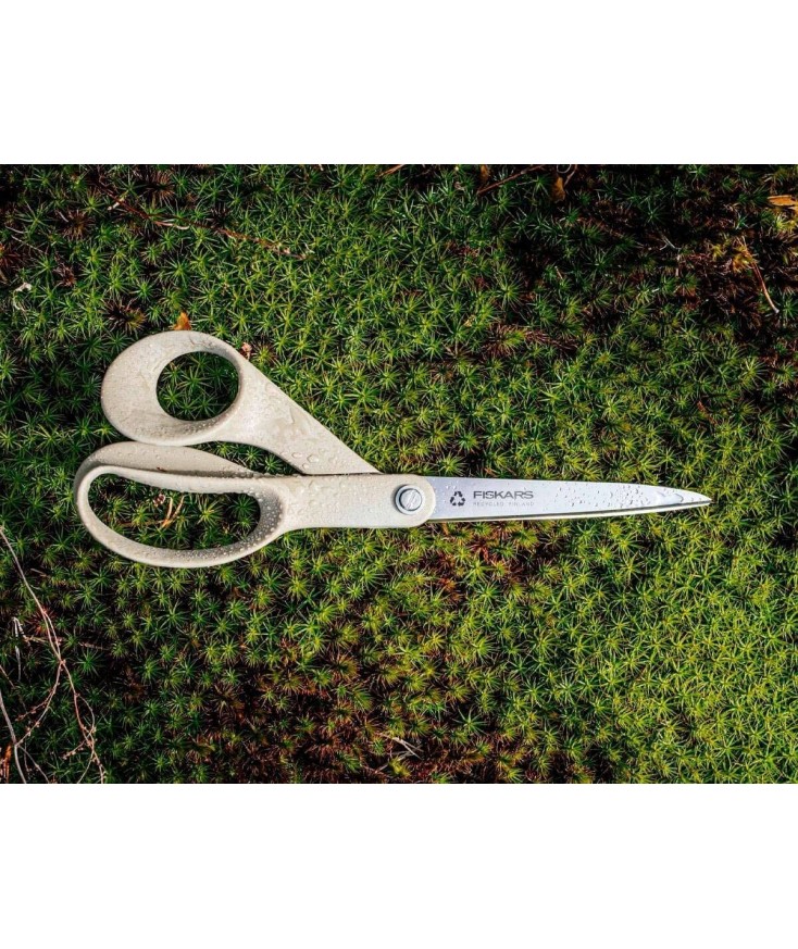 Tijeras fabricadas con materiales reciclados 21cm Fiskars